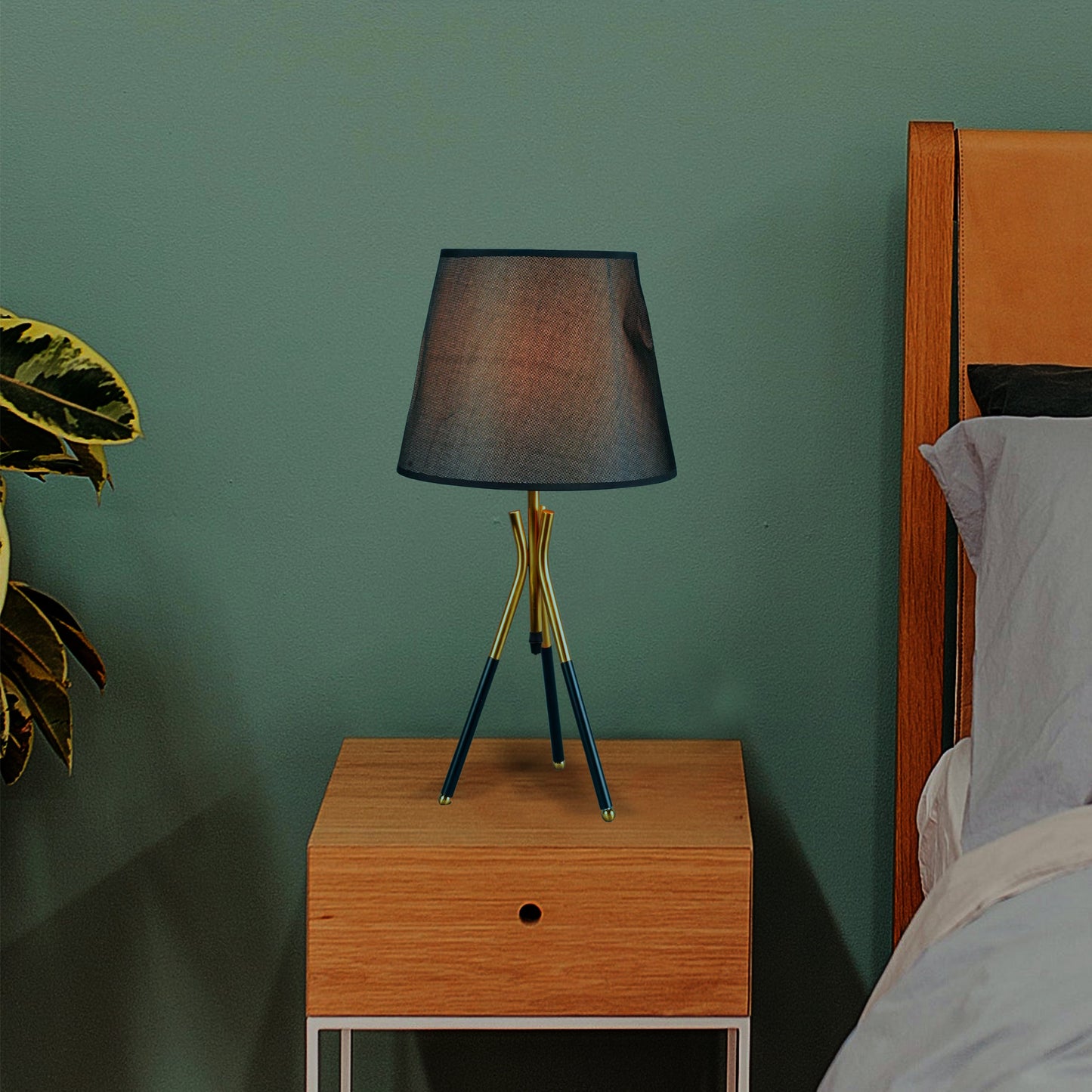 6703 Table Lamp